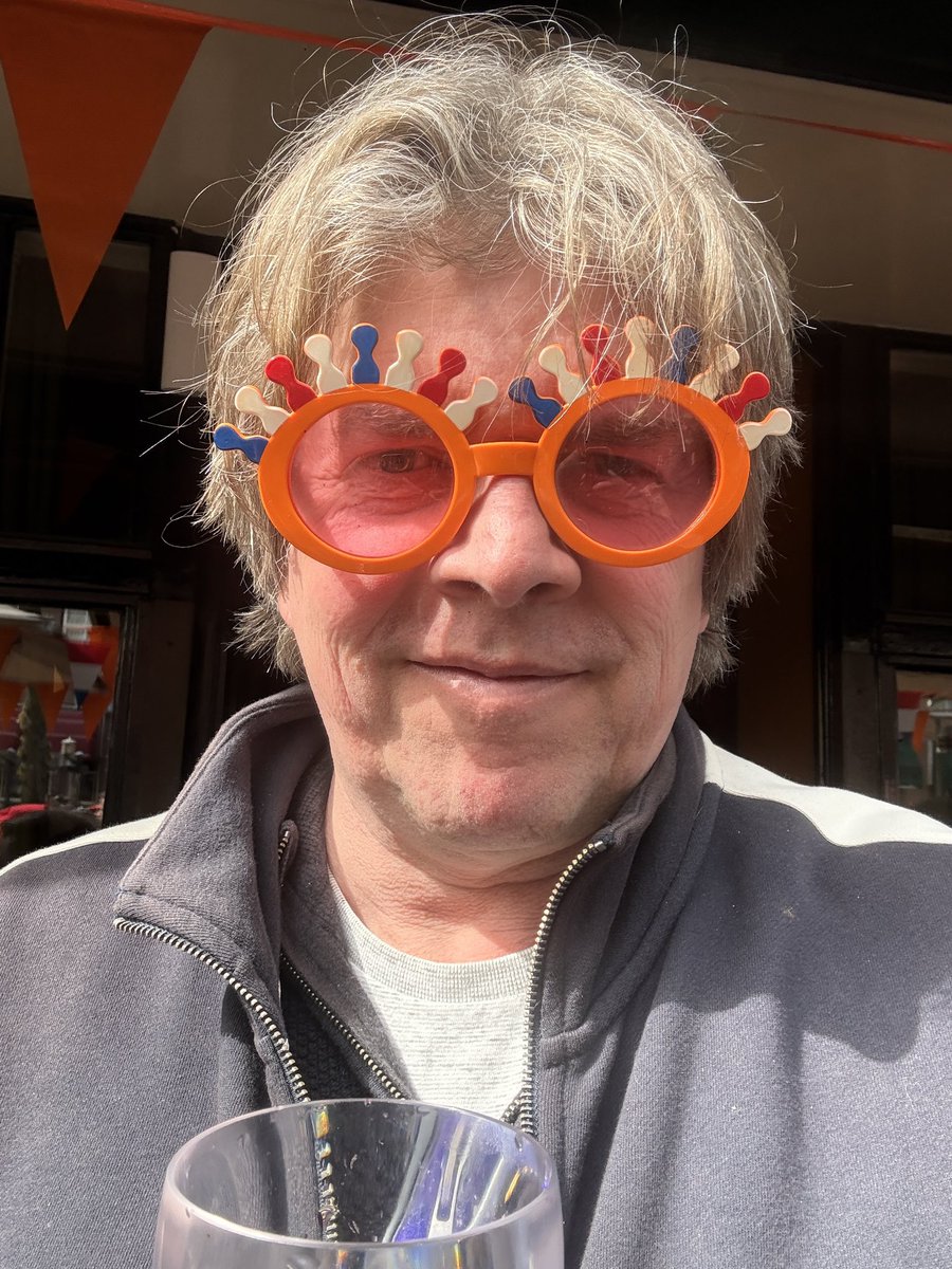 Martin Specken tweet media