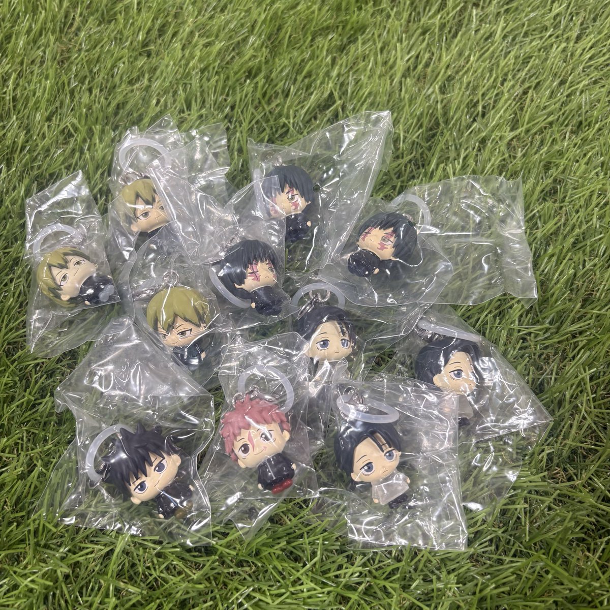 _chunichuni_'s tweet photo. 【交換・買取】呪術廻戦 めじるしアクセサリー ガチャガチャ 交換

【譲】虎杖悠仁･伏黒恵･乙骨憂太･禪院真希･禪院直哉
【求】脹相･五条悟･夏油傑･乙骨憂太(劇場版0)or買取り(定価➕送料)

2:1の交換も可能⭕️
郵送交換or都内手渡し
検索からも気軽にお声掛けください！🙇🏻‍♀️ https://t.co/DF8imwSFWV
