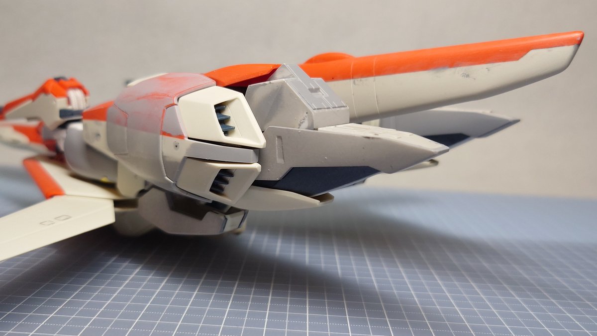 MG Z Plus
足は設定通りに爪先と踵が折りたたむようにフレームを自作