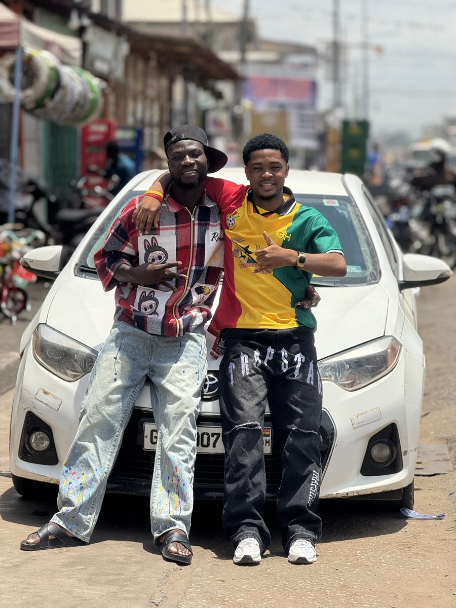 Harrismadeit 🇨🇦🇬🇭 tweet media