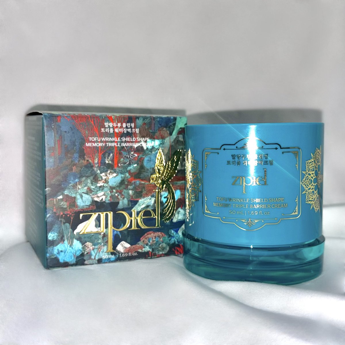 kulpoo_'s tweet image. #협찬 #RT이벤트 @zipiel_kr

#RT 추첨 1분께
지피엘 말랑두부 플럼핑 트리플 워터장벽크림을 드립니다🎁

한국에서 보기 힘든 “서사 담긴 브랜드” 여기 있다‼️

#지피엘 만의 감각적인 패키지와 단상자가 너무 예쁨..♡

무너진 장벽을 케어해 주는 크림으로
진정/보습/브라이트닝 효과를 한 번에~🌿