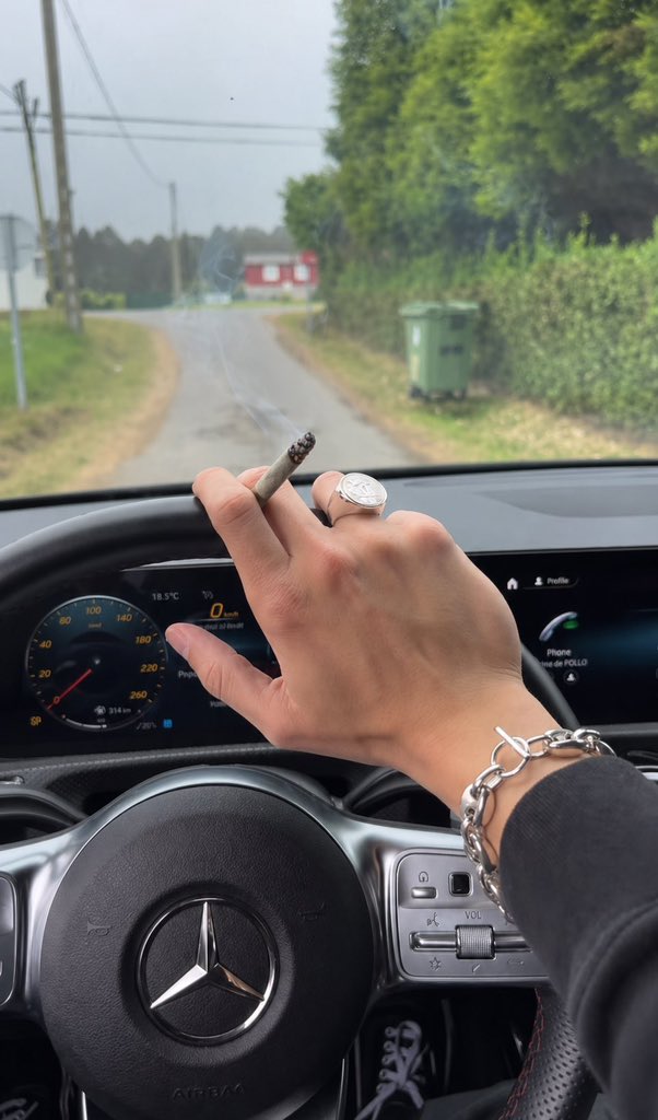 ᴘɪᴘᴇʀ tweet media