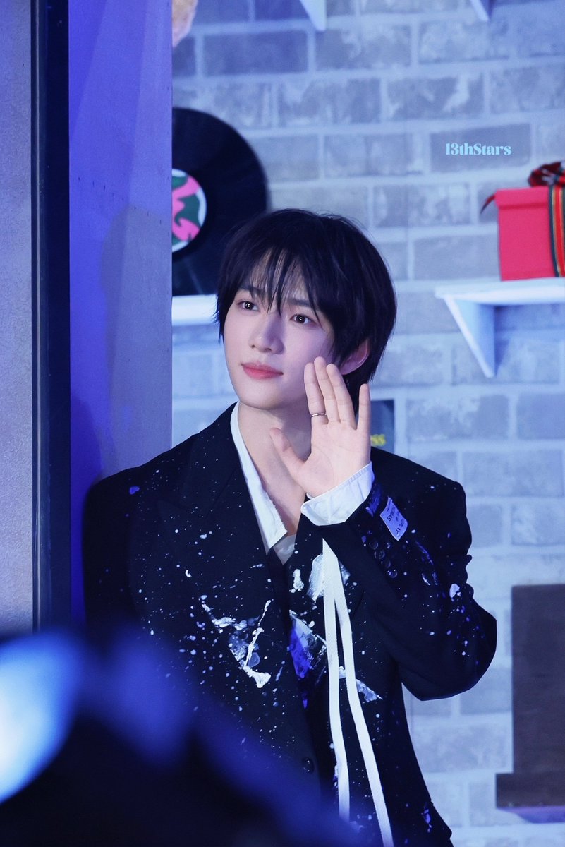 Be my light💫 tweet media