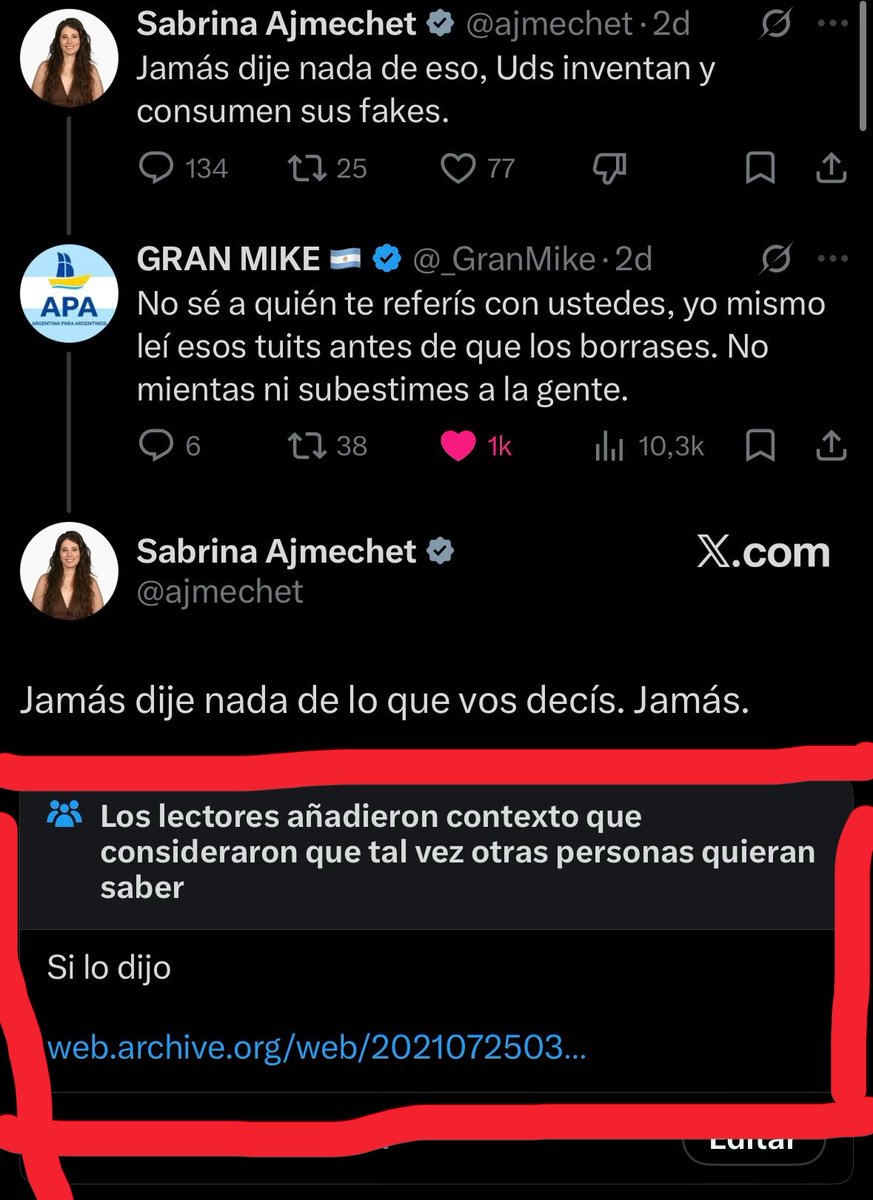 Le pusieron notas de comunidad 😂
