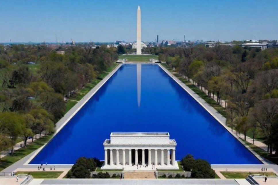 Sarah Sizzle tweet media