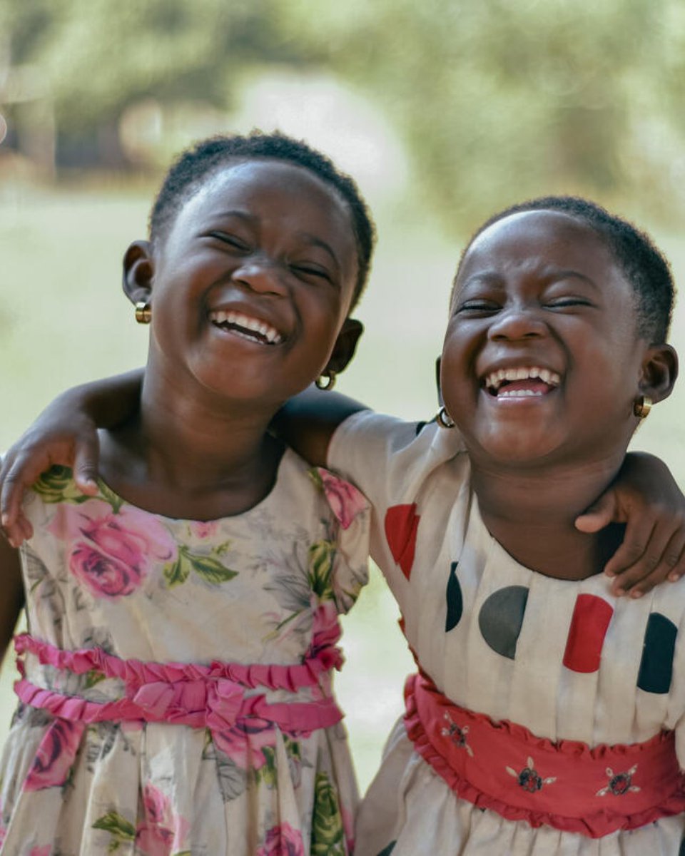WorldVisionUSA's tweet image. Joy looks like this. ☺️ 

A laugh that fills the room. A moment that feels light again. A child who gets to just be a child.

These are the moments that matter — and the ones worth protecting. 

#JoyMatters #ChildhoodMoments #HopeInAction