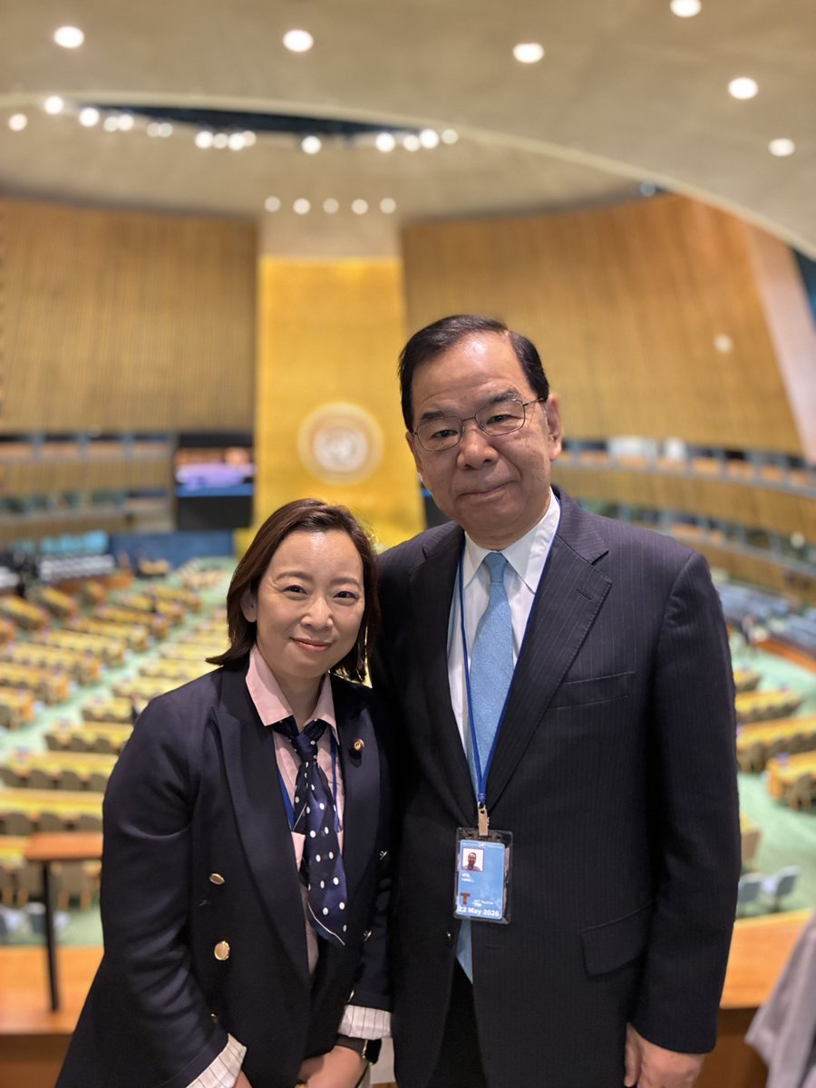 吉良よし子 tweet media