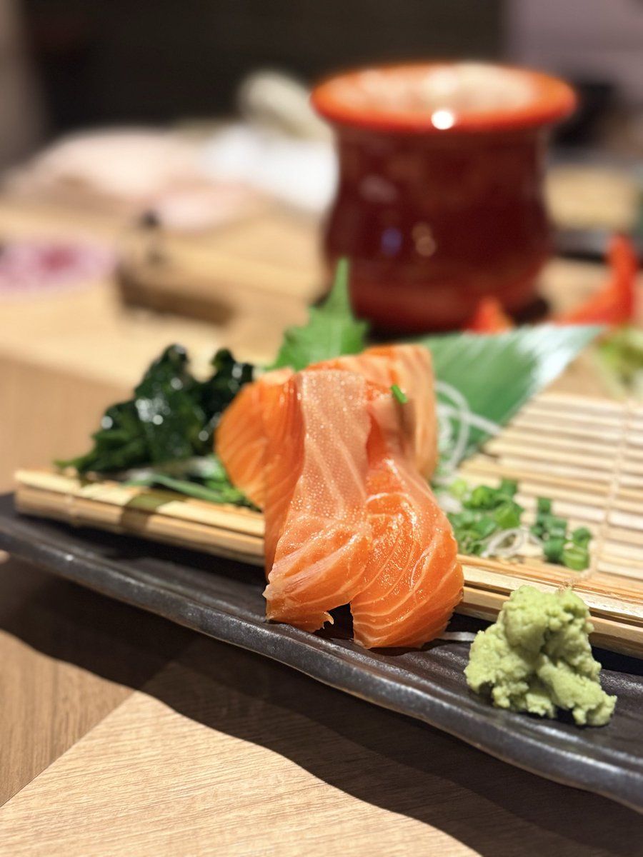 サーモン tweet media