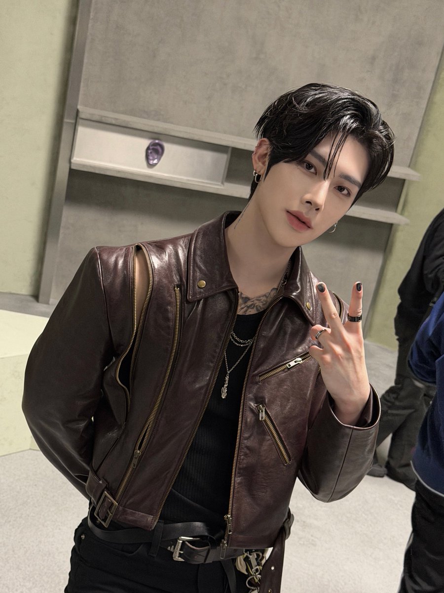 🎧ྀིྀིྀིྀིྀི tweet media