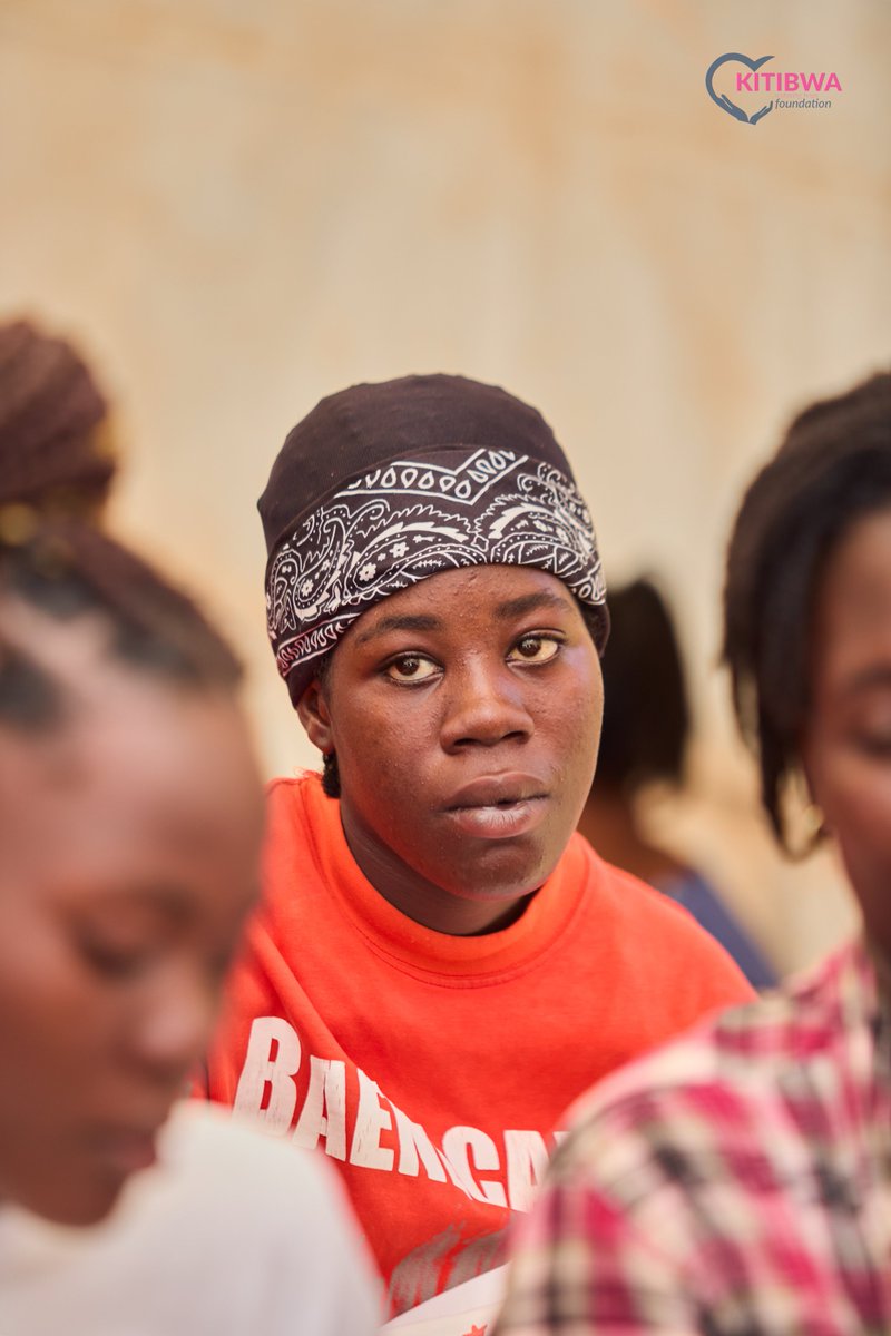 Kitibwa_fdn's tweet photo. Single-mother households face poverty at twice the global average. One setback, a health crisis or missed work, can destabilize everything.

No mother should carry this alone. Through Mobile Health and Socio-Economic support, we’re restoring dignity and hope.

Stand with us.✊ https://t.co/NSKpVDLAIl