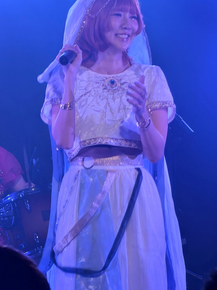 yucat1031's tweet photo. 千晶ちゃんがスマホで撮ってくれたお写真もとても良い顔してる！！
あと、最近たんぱく質摂取しながら鍛えはじめた腹筋もだんだん良き感じに
頑張って育てていきたい。

そしてそして皆様
⛄️社長、無事退院しました🙇‍♀️
ご迷惑とご心配をおかけしました。
しばらくは無理しないで欲しいのと
痩せて欲しい🥹
健康第一！！

#yucat
#yucatライブ