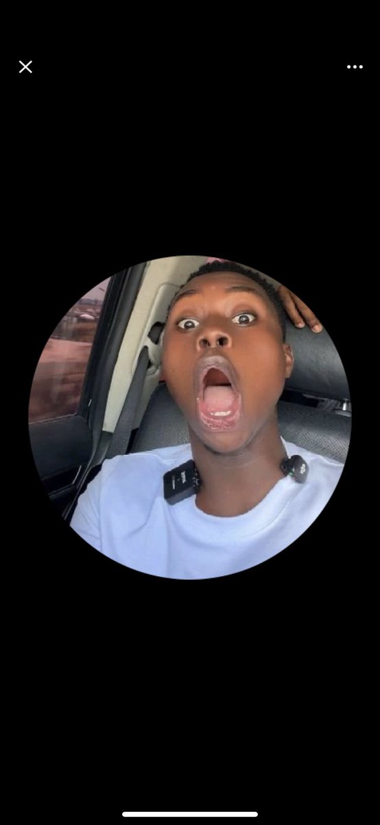 Certified loner💙❤️ tweet media