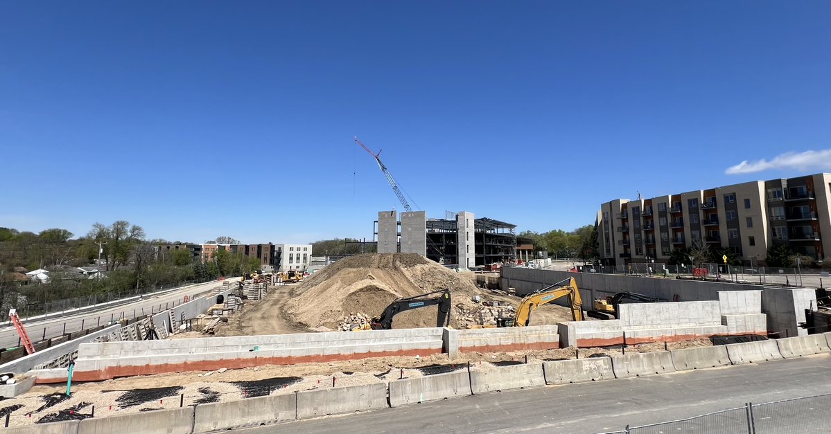 bennel62's tweet image. Massive expansion of @UWHealth  Digestive Health Center in #Madison #Wisconsin (April 2026 #construction #sitevisit) paulsnewsline.blogspot.com/2026/04/massiv…
