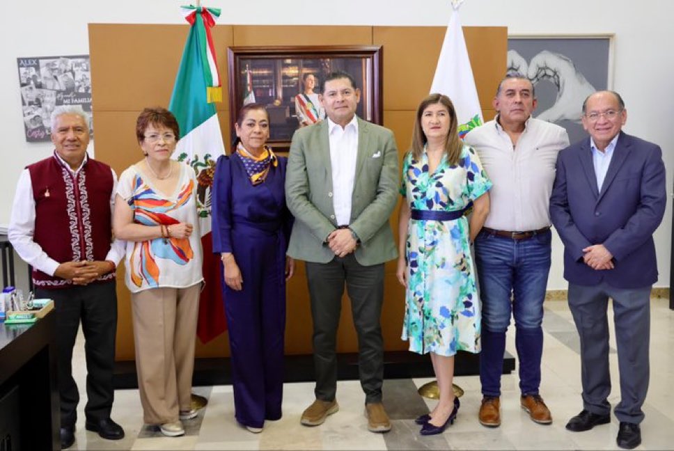 El gobernador <a href="/armentapuebla_/">Alejandro Armenta</a> se reunió con dirigentes del Sindicato Estatal de Trabajadores de la Educación Independiente Democrático, Movimiento Alternativo Sindical, Gremio Nacional de Trabajadores de la Educación .