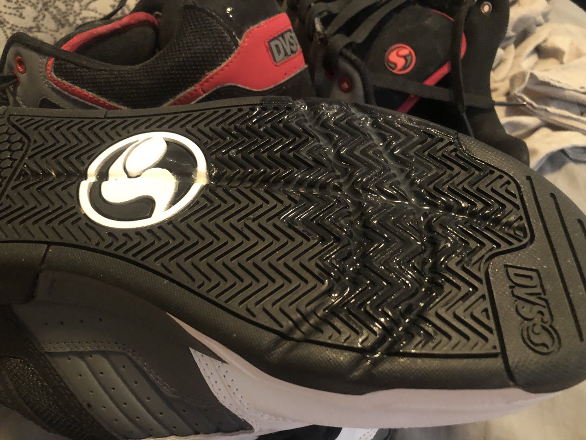 MXSNEAKER tweet media