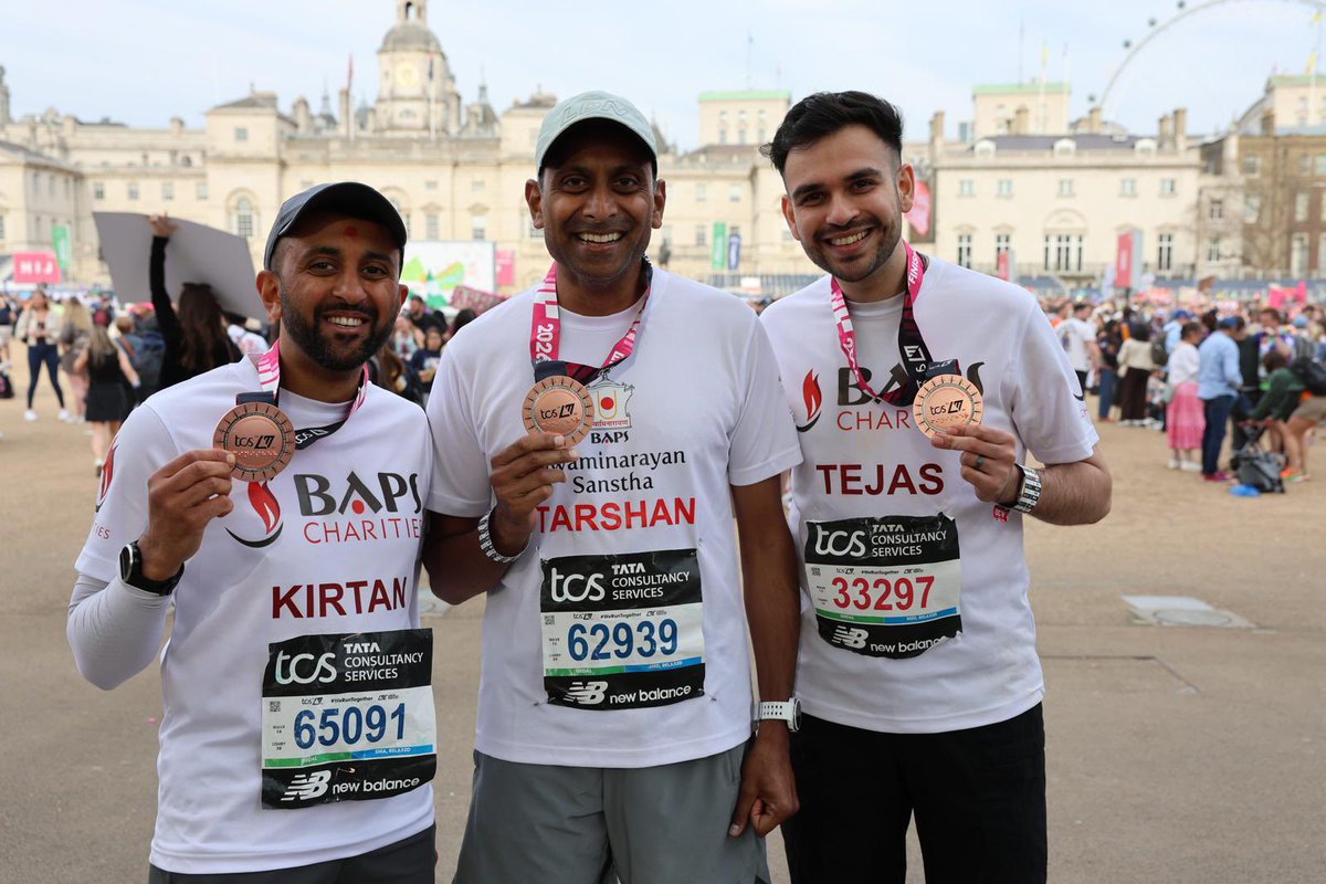 NeasdenTemple's tweet photo. Congratulations to all participants from #NeasdenTemple who completed the @LondonMarathon yesterday. 

Cheered on by their families, friends, and the crowds along the route, their efforts go beyond the race – supporting charitable causes for @BAPS and @BAPSCharities to make a real difference in our community.

#LondonMarathon
