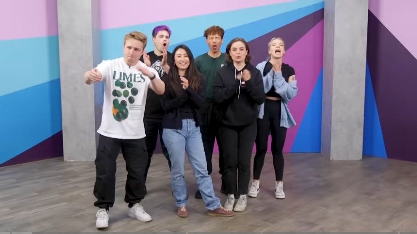 carpentwt's tweet photo. maybe bc my bias is angela and she has the greatest dynamic with each one of them, but this is like my non-negotiable smosh lineup EVER
#smosh #angela #shayne #damien #olivia #courtney #chanse https://t.co/LP0fW1fPtM