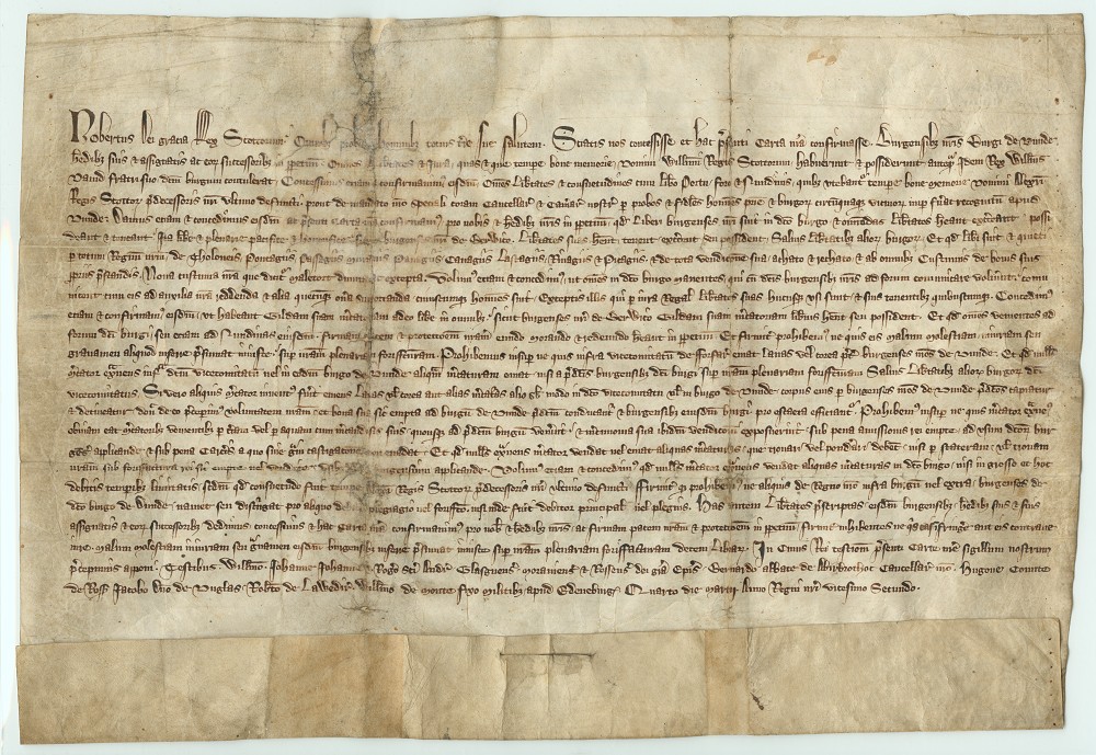 DundeeArchives's tweet image. The oldest document in the Dundee Town Council collection is this charter from Robert the Bruce. It is dated 1327, so that means next year it will be 700 years old. How do you think we should celebrate? 🤔

#ArchiveBeginnings #Archive30