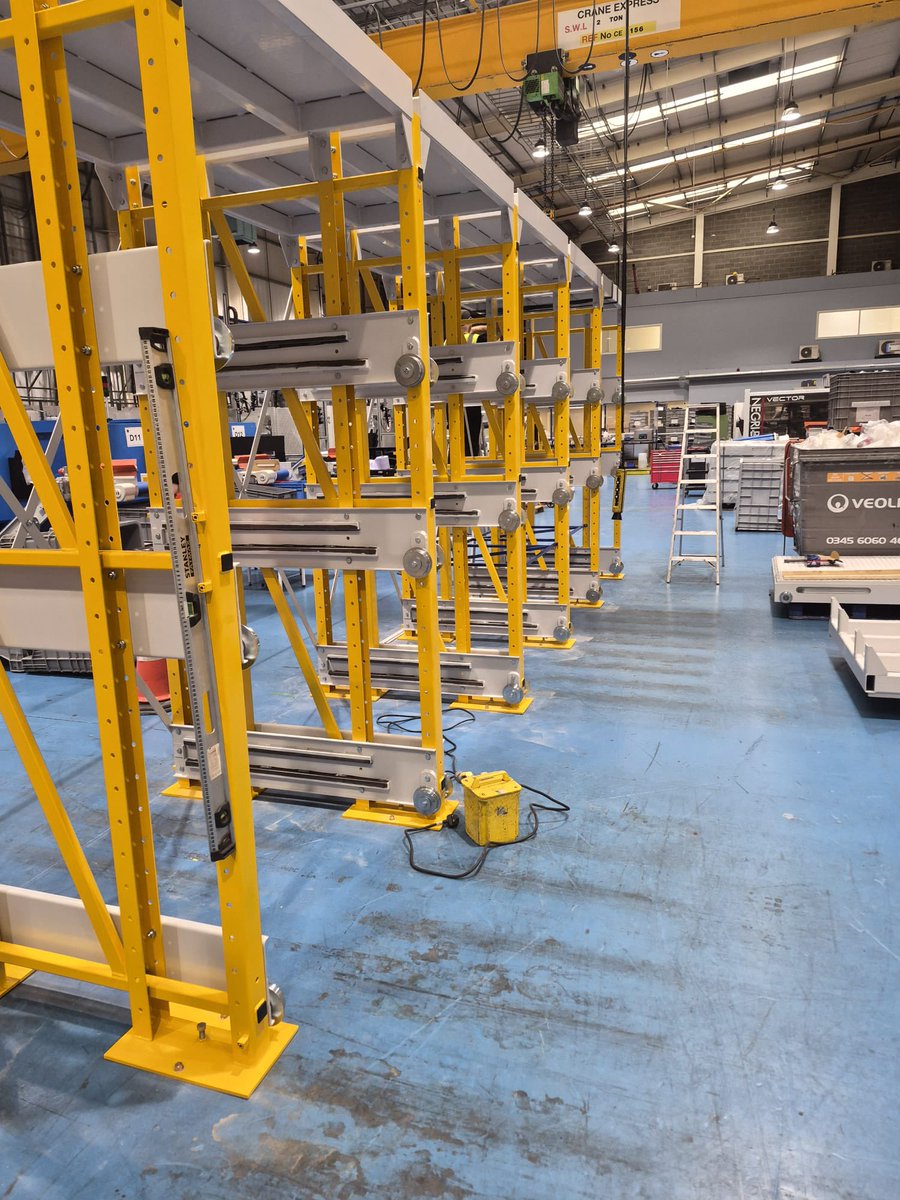 rackstorageuk's tweet photo. Another fine installation Heavy duty mould tool racking https://t.co/BtVH5rZzVq