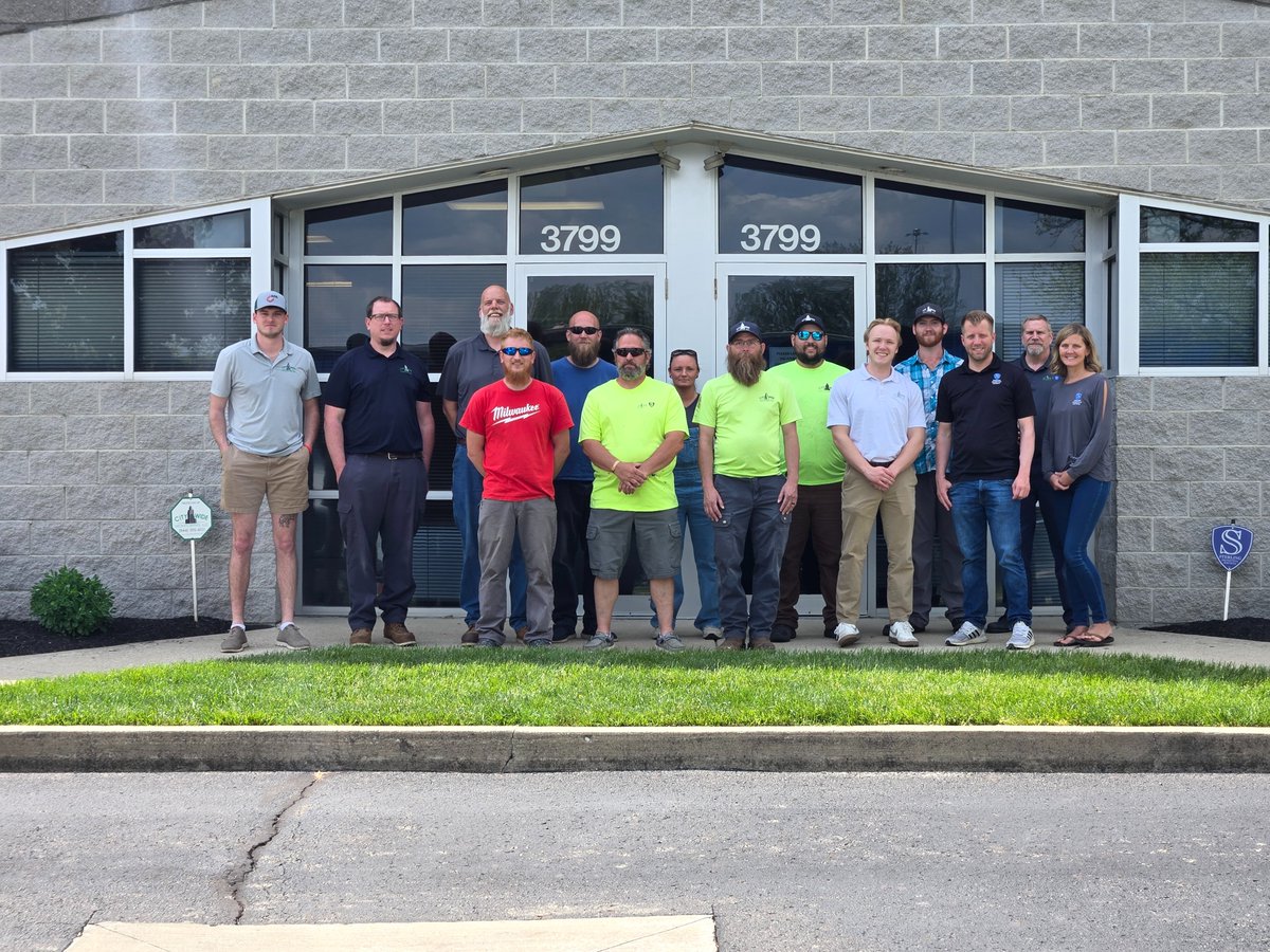 CitywideOH's tweet photo. On Friday, our Columbus technicians came together for a quick meeting, some food, and to clean the work vans. We’re getting organized and preparing for a busy spring and summer. https://t.co/MVvHh33nnB