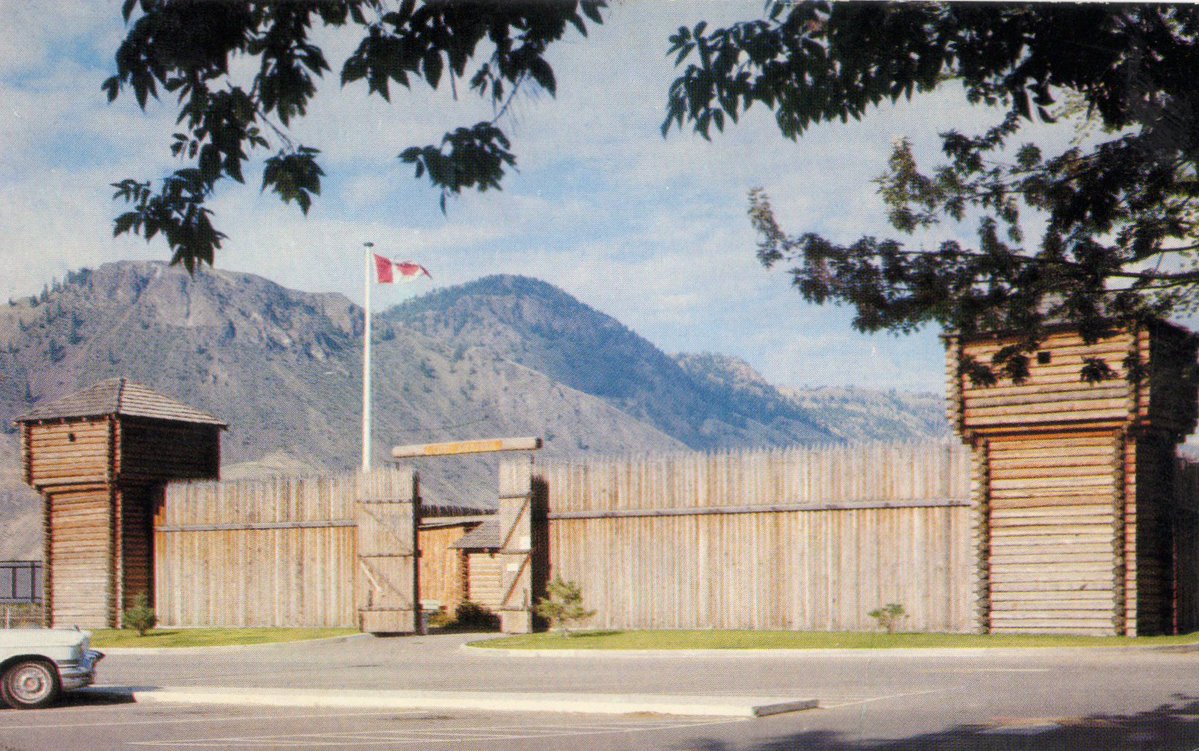 vanpostcard's tweet photo. Ken Buchanan (1930-2016) photographed the Cariboo-Chilcotin regions from early 1950s in to the late 1970s. He published as Lakeside Photo Studio, Williams Lake.  Locations shown are: Prince George; Fort Kamloops; Cache Creek; Hudson’s Hope.
More cards at https://t.co/dZZDN9ZASy https://t.co/fshfd2QiSV