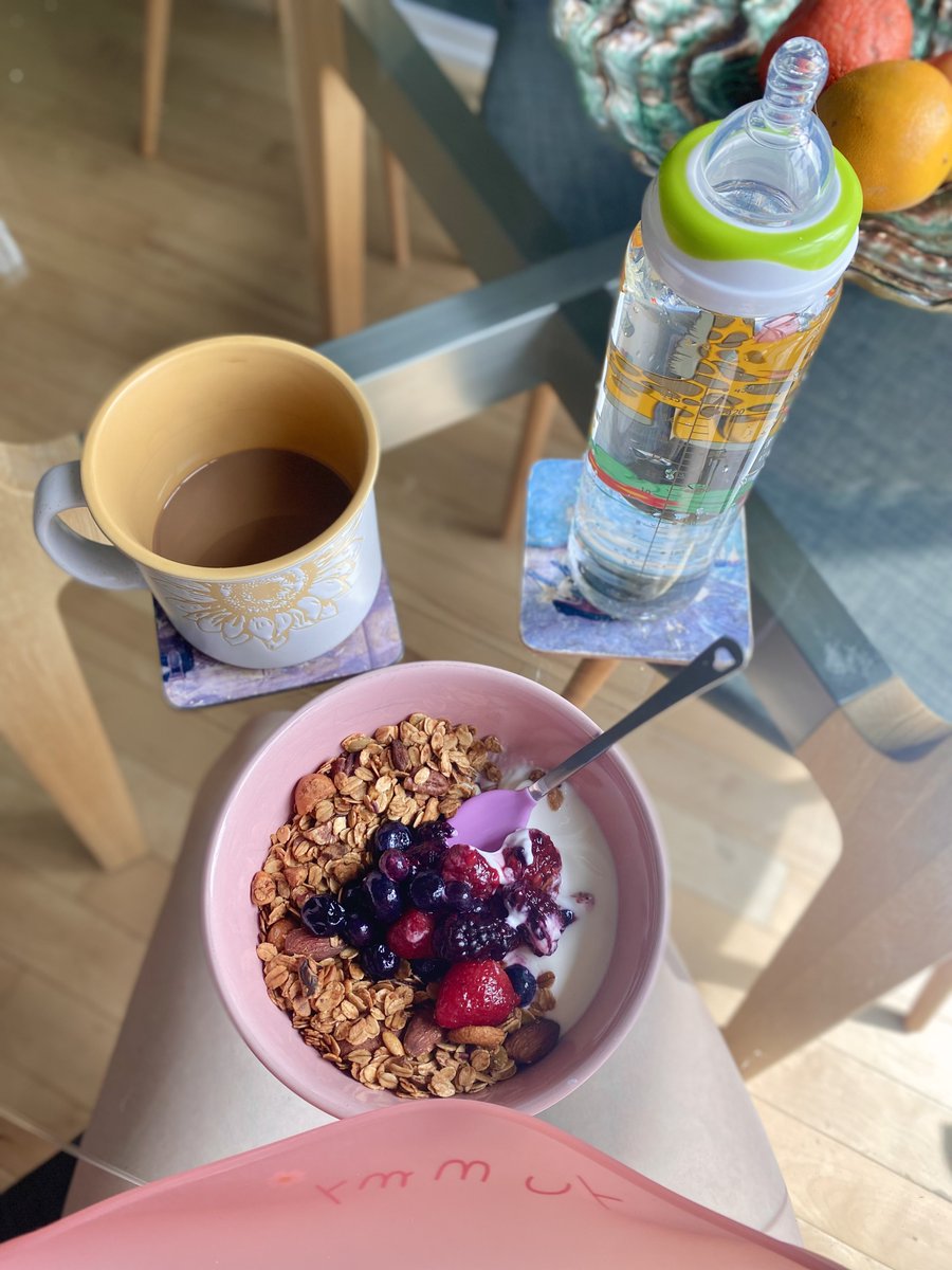 b’weakfast of champions 🍓🫐🍼💫