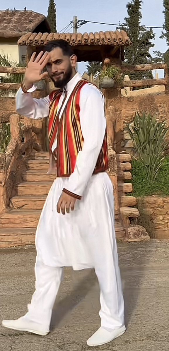 المنيعيه💚 tweet media
