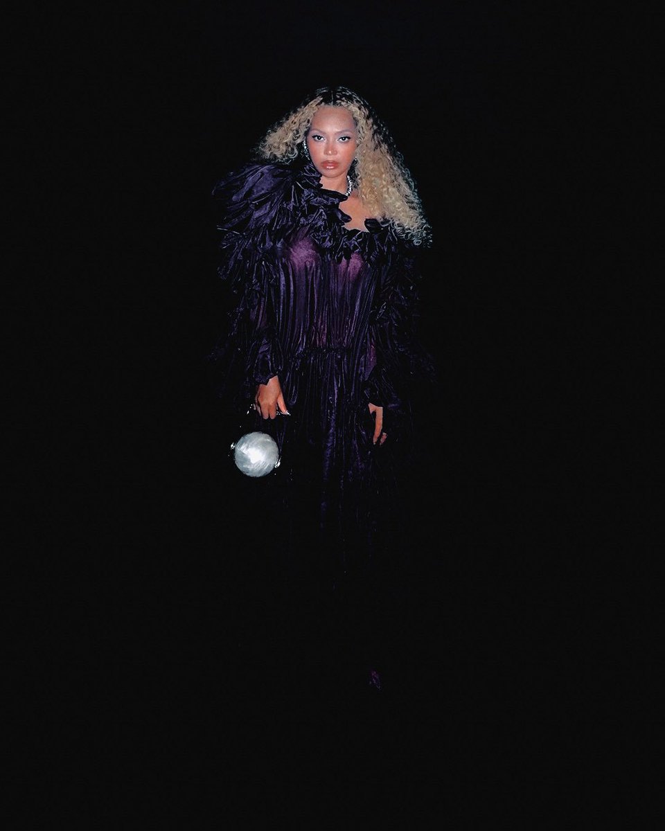 ‍‍‍ ‍‍‍ ‍‍ ‍‍ ‍‍𝕽̲𝙴𝙽𝙰𝙸𝚂𝚂𝙰𝙽𝙲𝙴 ‍‍‍ ׅ⎖ ‍‍ tweet media