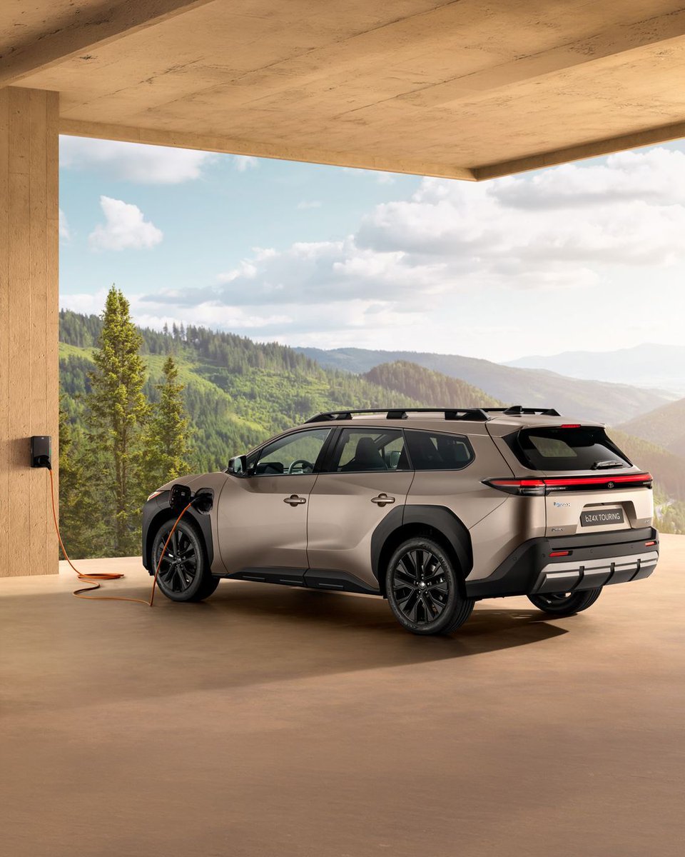 CurrieMotors's tweet image. ⚡ Coming soon to Currie Motors.

The new Toyota bZ4X Touring.
➡ Up to 380 hp
➡ Up to 366 miles range**
➡ Seamless home charging

Watch this space. 👀 #CurrieMotors #Toyota #bZ4X #EV