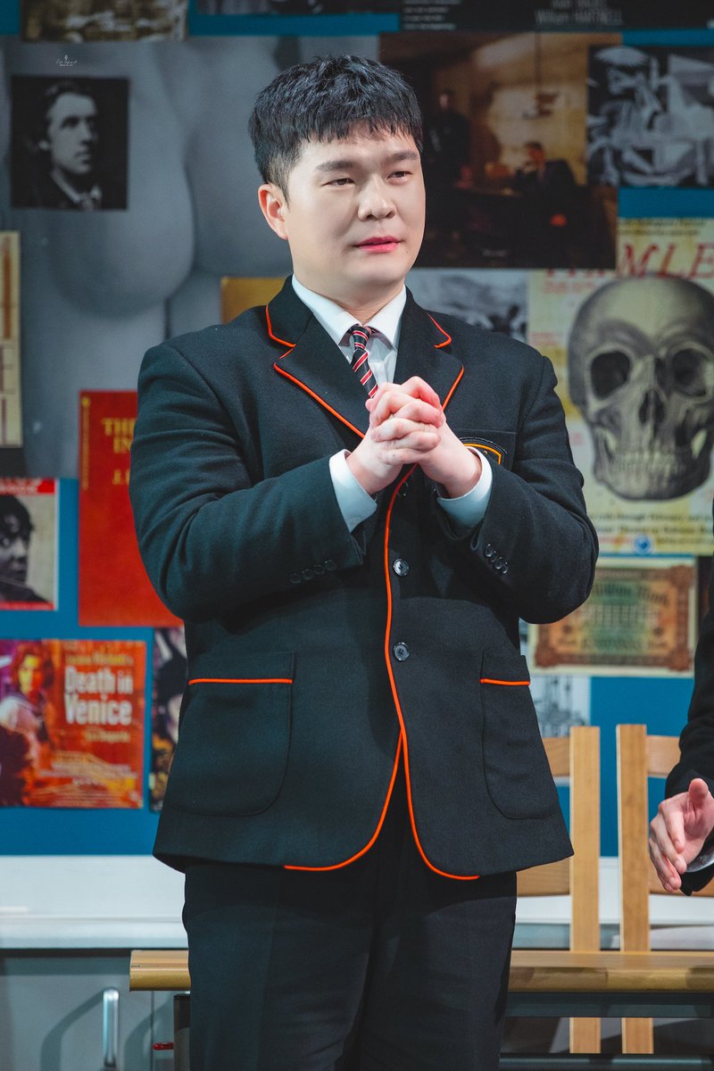 별처럼 높게 빛나는 사람 tweet media