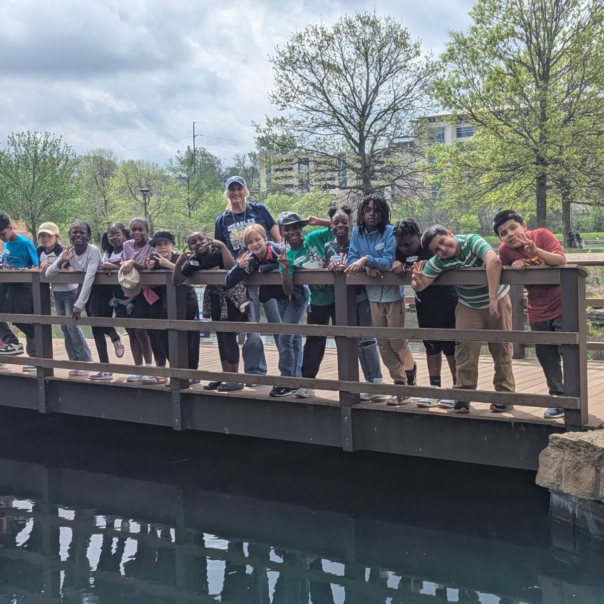 kcpublicschools's tweet image. Pitcher Elementary took "field trip" literally and took to the outdoors at the Anita B Gorman Conservation Discovery Center!
They learned about conservation and the ways animals adapt in the wild, even getting to go hands-on with a live example! 🐍
#FieldTrip #Conservation #KCPS