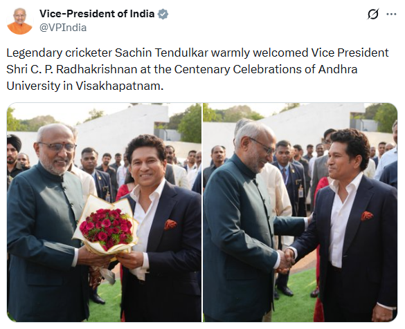 univartaindia1's tweet image. उपराष्ट्रपति  सी.पी. राधाकृष्णन आंध्र विश्वविद्यालय के शताब्दी समारोह में भाग लेने के लिए विशाखापत्तनम पहुंचे, जहां पूर्व क्रिकेटर सचिन तेंदुलकर ने उनका स्वागत किया।

@VPIndia | @sachin_rt | #VicePresidentOfIndia | #SachinTendulkar | #Visakhapatnam | #UNI | #UNIVarta