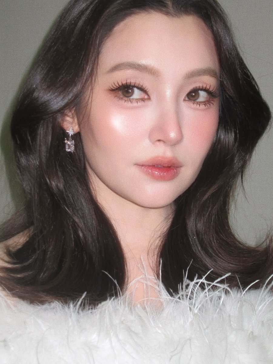 fahhhh_bl's tweet image. พี่เบลสวยมากกก
.
.
.
#Repost @minddmakeup
...
@bellacampen ❄️
#เบลล่าราณี