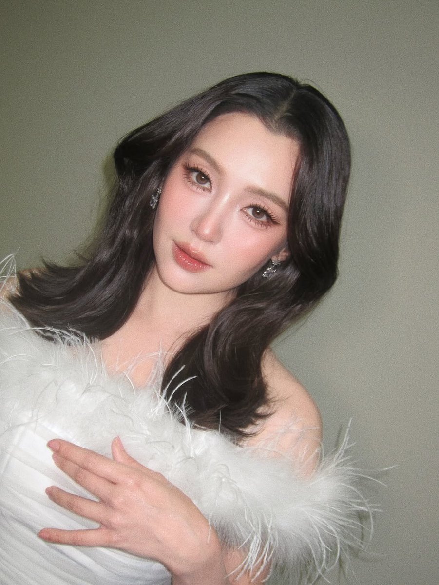 fahhhh_bl's tweet image. พี่เบลสวยมากกก
.
.
.
#Repost @minddmakeup
...
@bellacampen ❄️
#เบลล่าราณี