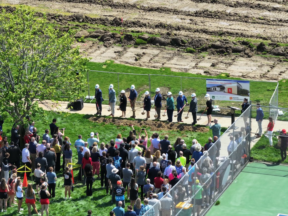 WeigandConstr's tweet image. Construction is underway for @gracecollege's Community Fieldhouse! 👷

A new space for wellness, recreation, and community connection in Winona Lake and Warsaw. 

#Fieldhouse #Wellness #Recreation @DesignCollab_