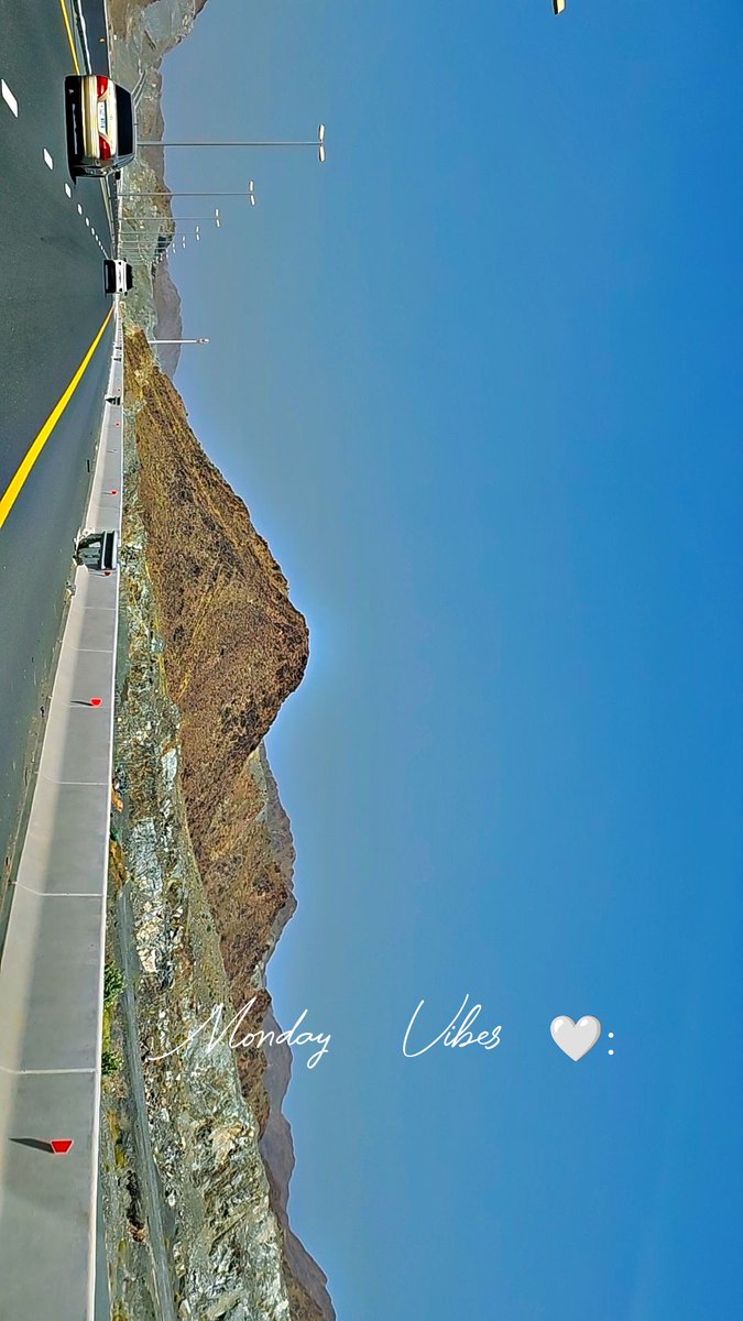 dard_e_disco_'s tweet image. Sometimes a little getaway is a must. A short break from city life, noise and everything in between is honestly therapeutic. Even if it’s just for a little while.....stepping away and changing your surroundings does wonders for the mind and soul. 🌿🌊

#PeaceOfMind