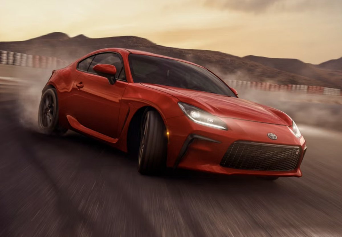 ToyotaUniverse's tweet image. The 2026 Toyota GR86 accelerates 0–60 mph in 6.1 seconds and features a 6-speed transmission for a thrilling drive.
bit.ly/3oe6EnY
.
.
.
#toyotauniverse #littlefallsnj #toyota #toyotalife #gr86 #toyotausa #sportscar #performance #6speed #newcar #carshopping #carbuying