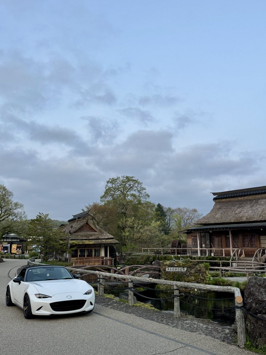 yuta_nd5rc's tweet photo. 忍野八海🗻
#nd #nd5rc #ndロードスター #mazda #mx5 #miata #jdm #ロードスター #ロードスターnd #mazdamx5 #te37 #te37sonic #neova #odula #rapfix2 #autoexe https://t.co/lnIuQpHuPl