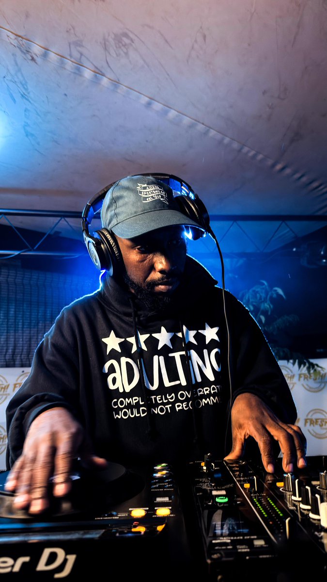 TOVI565's tweet photo. Big Thanx To Everyone That Came Out To Supportt 🙏 Thank You ..We aPpreciate It
To The Djs ..Thank You For Honoring And Makin
The Show What It Was..Cyabonga Mense To Everyone That Helped Us With TheLikes
We Thank You _ We Cdnt Make It Happen 🙏 Without All The Hands 🙌 https://t.co/WEesMNrYVA