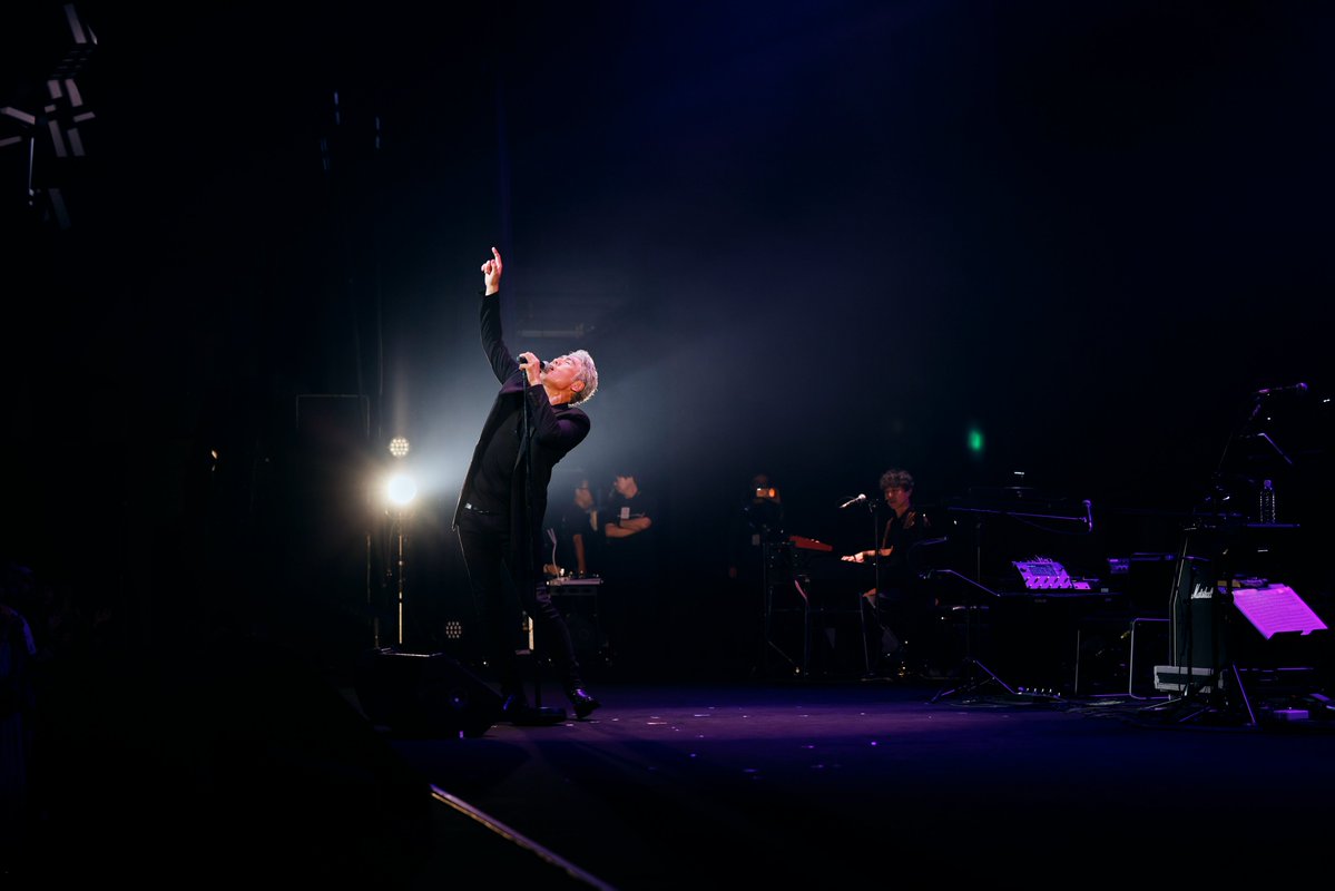 【🔥速報 #音礼綴 】
／
4/27(月)出演
#吉川晃司
＼
🎤セットリスト
♪1990／吉川晃司
♪ギムレットには早すぎる／吉川晃司
♪LA VIE EN ROSE／吉川晃司

SUPER J-HITS RADIO
30th Anniversary Live
「音礼・綴（おんれいつづり）」
📍大阪・フェスティバルホール
#SJR765 #fmcocolo765

📷Photo