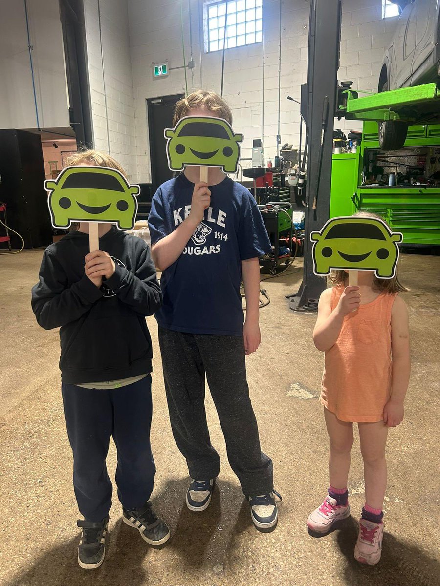 mnmtoronto's tweet image. A little behind-the-scenes fun with some of Otto’s newest fans 💚🚗 Safe to say it was all smiles, and the photo op was a must 😄📸 #PositiveVibes #CommunityLove #CustomerAppreciation