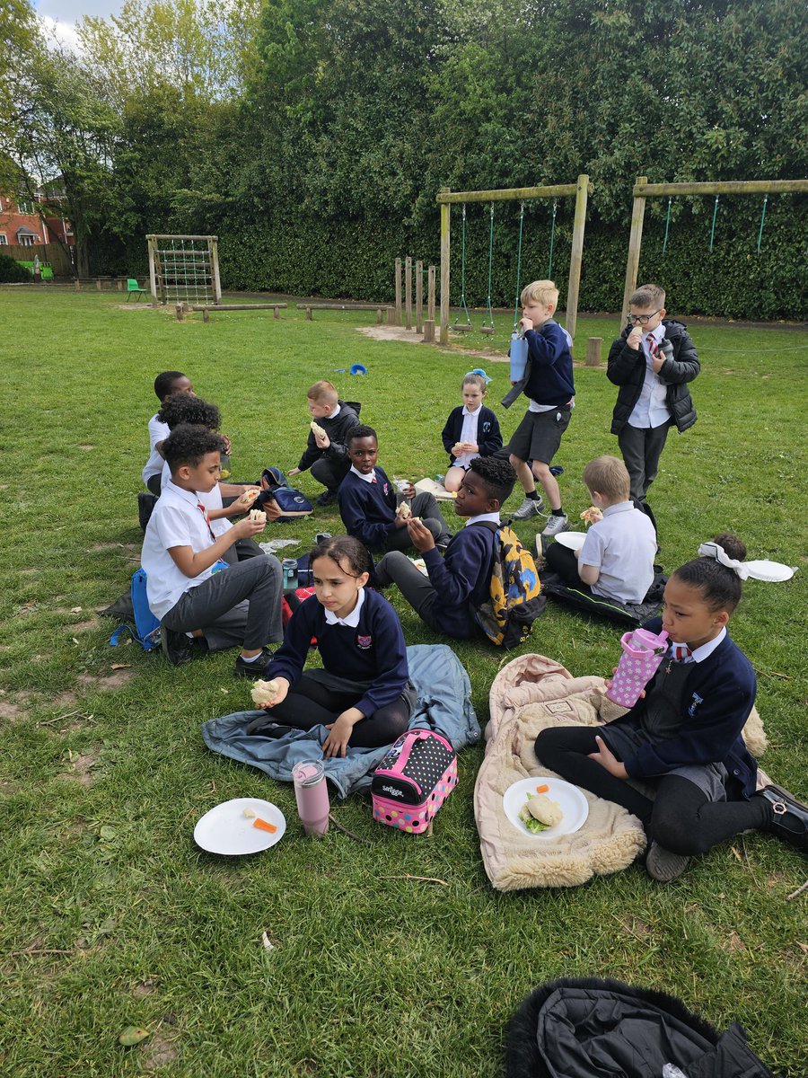 St Anne's Primary tweet media