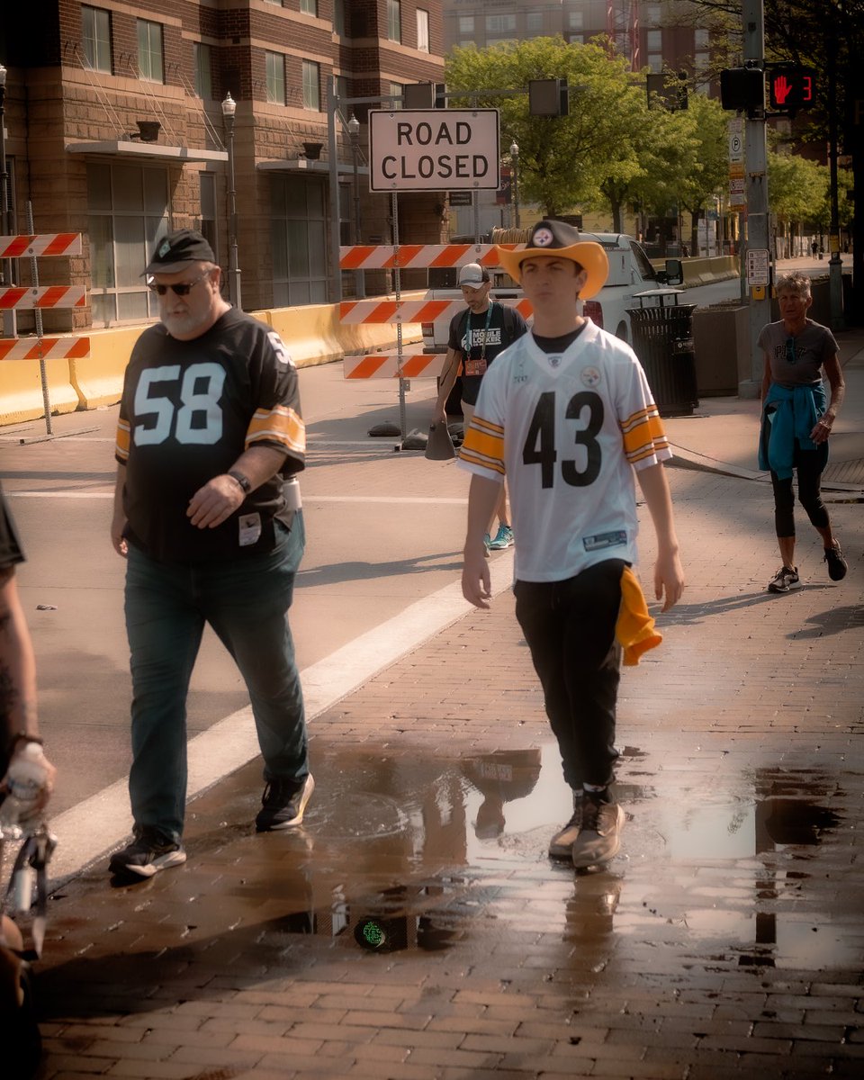 killeen842's tweet image. The Streets of PA
#AustinTX #ATX #StreetPhotography #UrbanPhotography #pittsburg  #CityPhotography