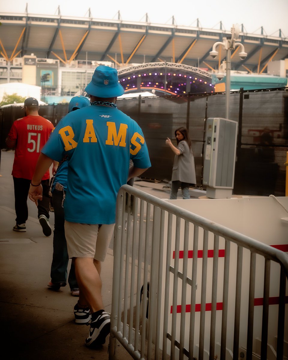 killeen842's tweet image. The Streets of PA
#AustinTX #ATX #StreetPhotography #UrbanPhotography #pittsburg  #CityPhotography