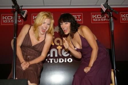 Daily Megan Hilty tweet media