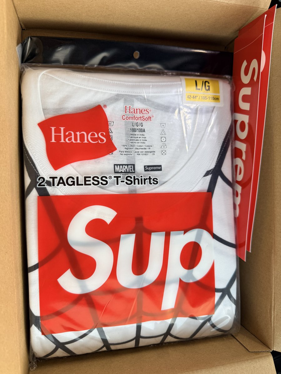 Supreme_X_Gratz's tweet image. Do you think this is a good idea? Or do you think it's not?
#Supreme
#SpiderMan