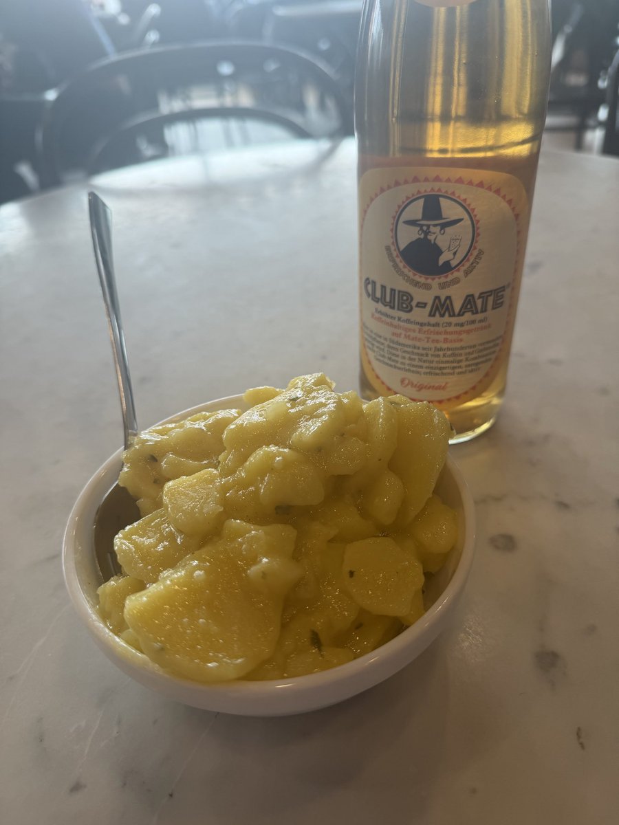 edith_erdbeere (im erdbeerland) tweet media
