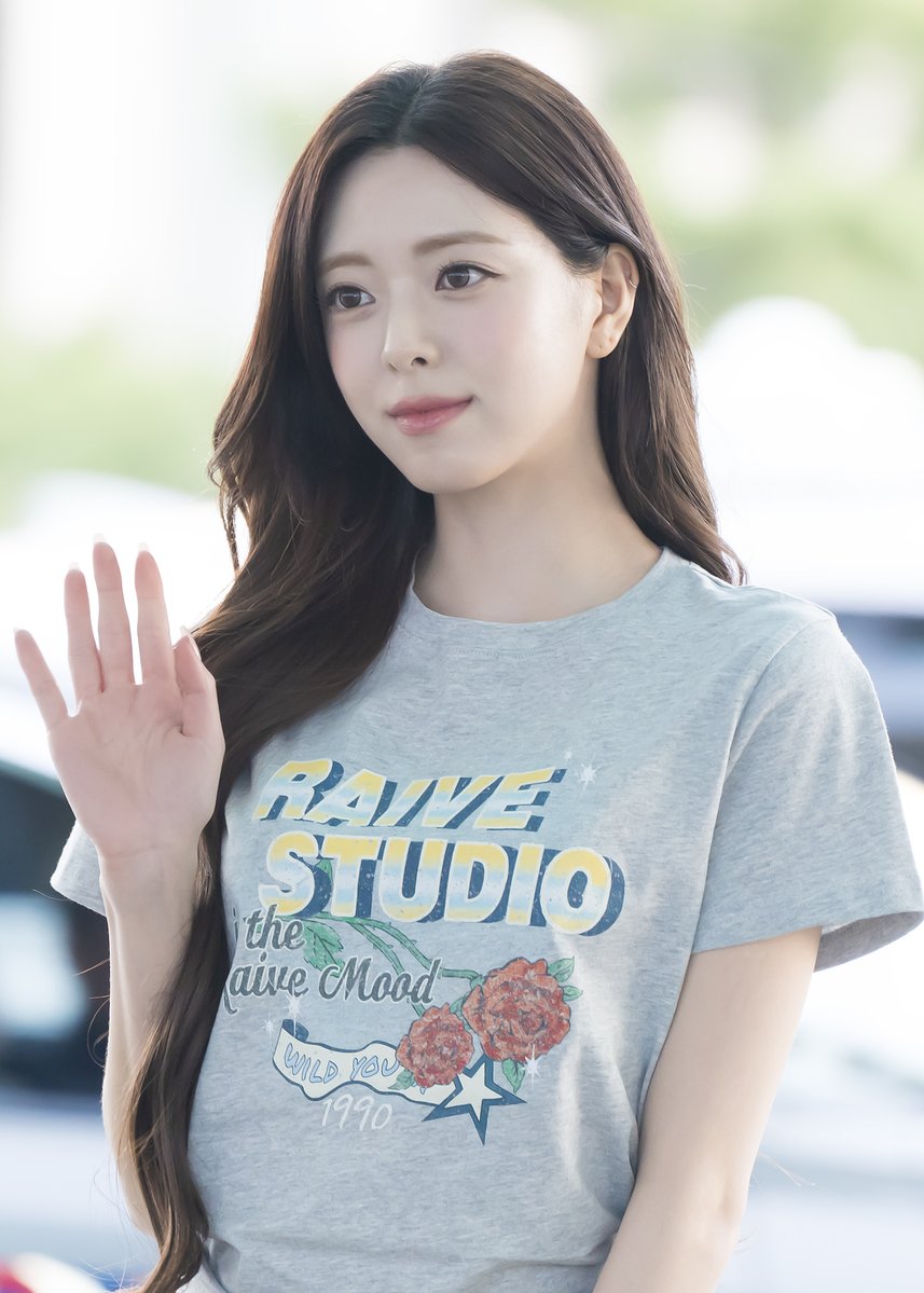 빈털터리 tweet media