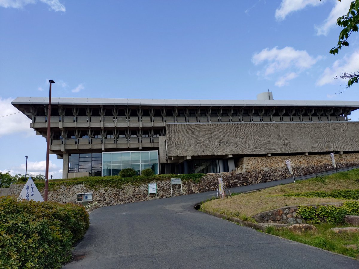 オカピ tweet media