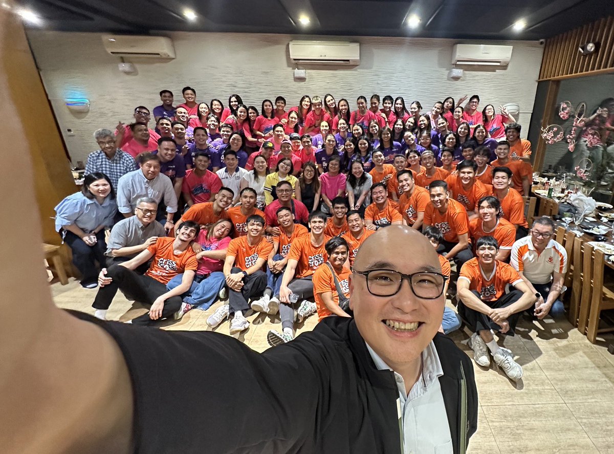 Sila. Kami. Kayo.
Tayong lahat Rebisco.🩷💜🧡